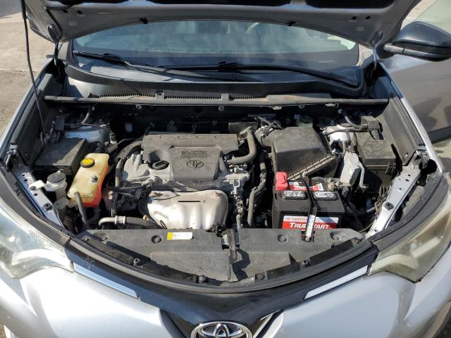 Toyota RAV4 Le Image 2