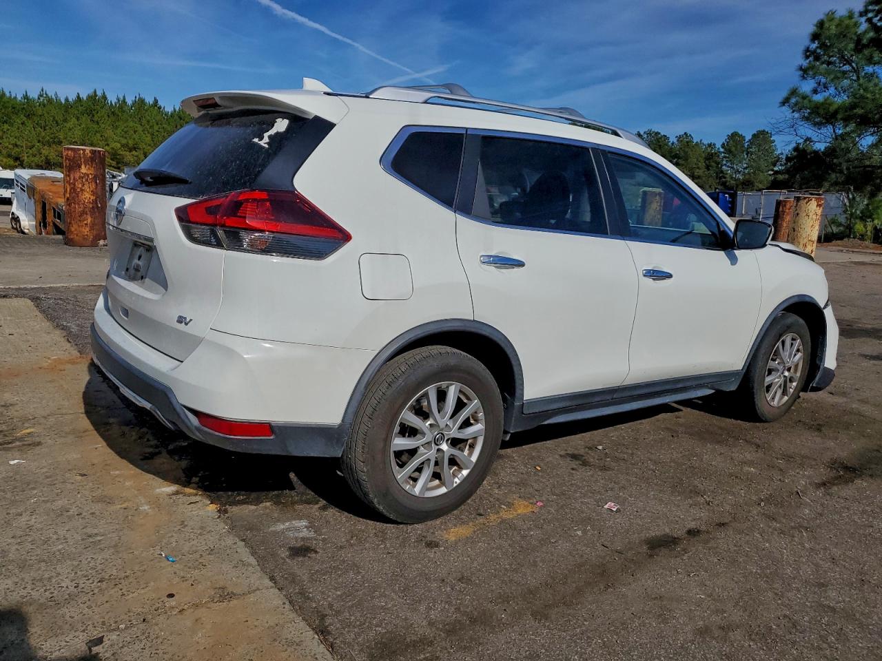 Nissan Rogue S Image 8