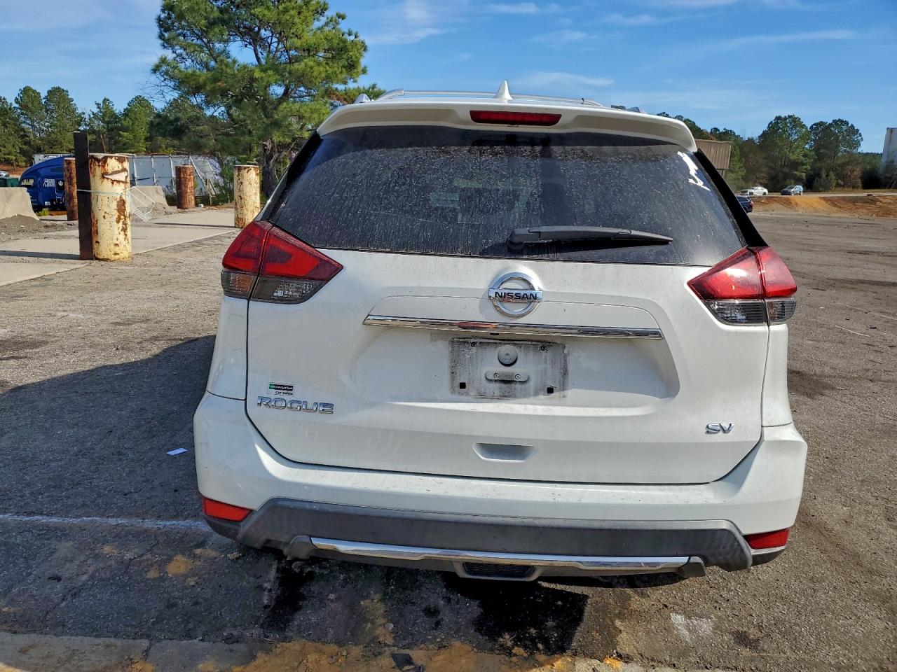 Nissan Rogue S Image 10