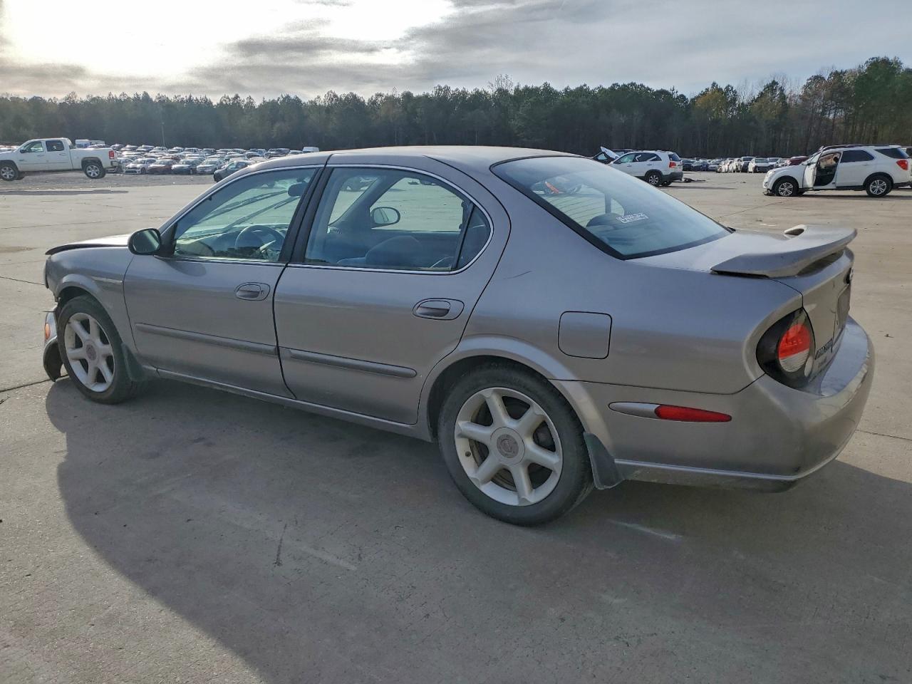 Nissan Maxima Gxe Image 7