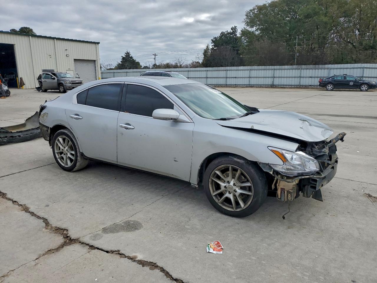 Nissan Maxima S Image 8