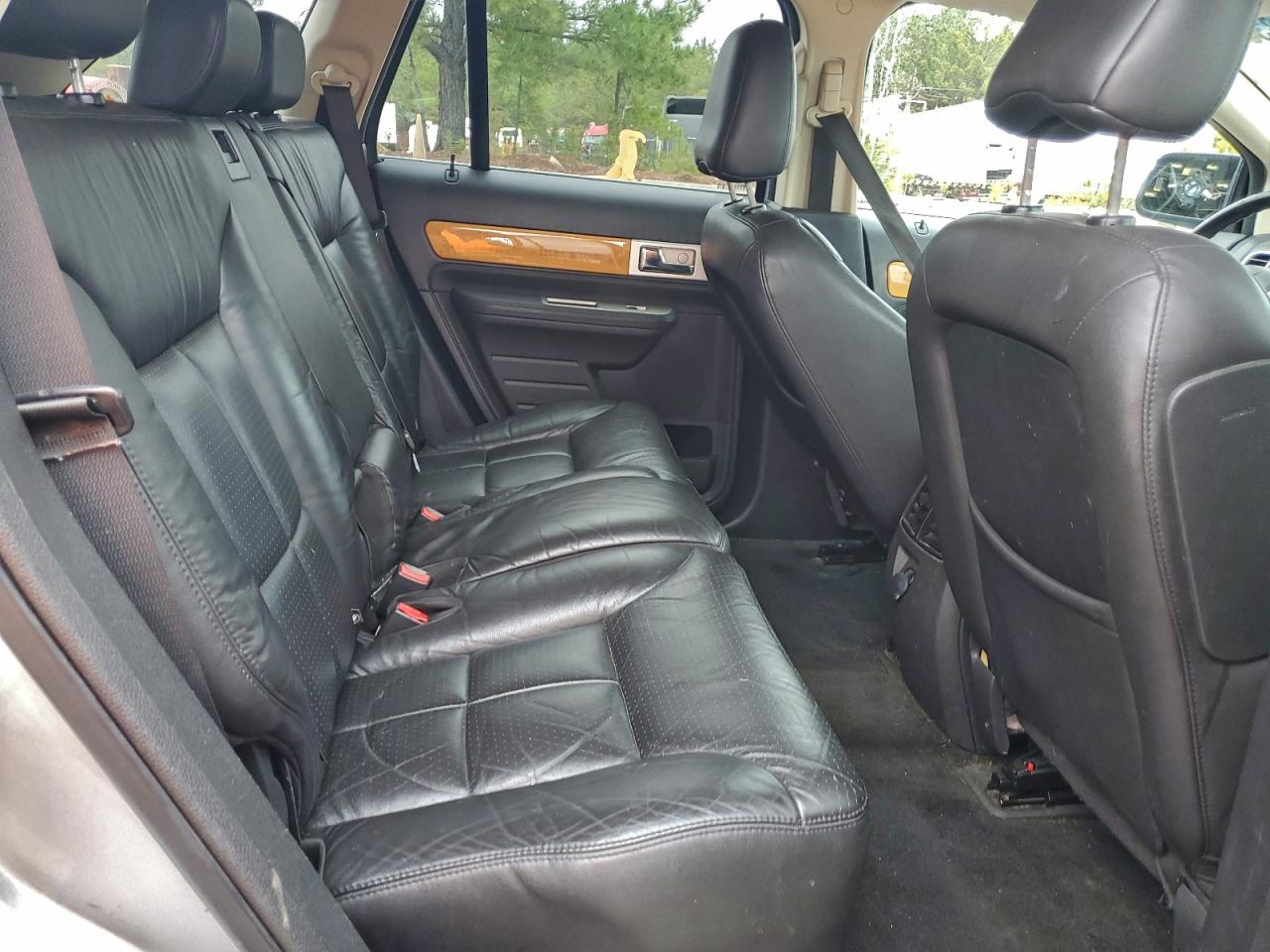 Lincoln MKX Image 12