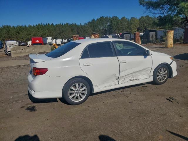 Toyota Corolla Base Image 9