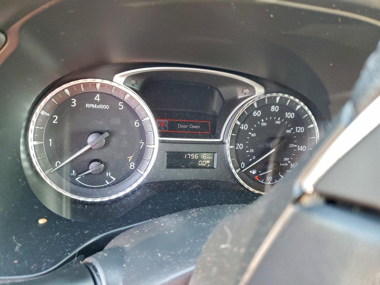 INFINITI JX35 Image 13