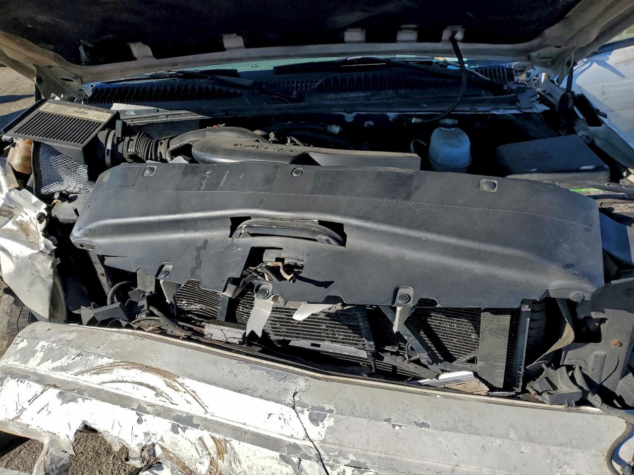 Cadillac Escalade Luxury Image 3