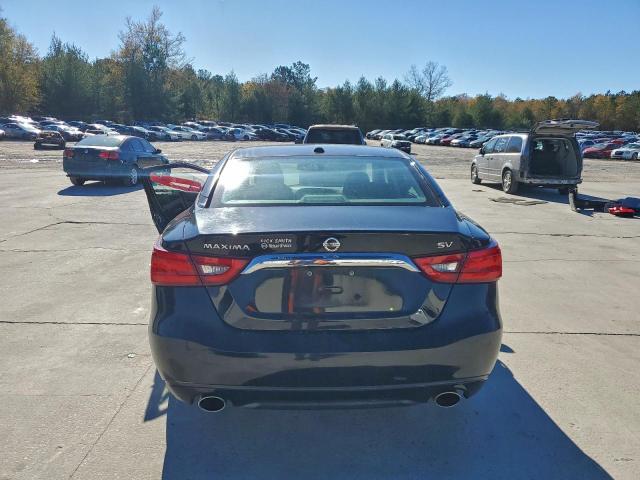 Nissan Maxima 3.5s Image 4