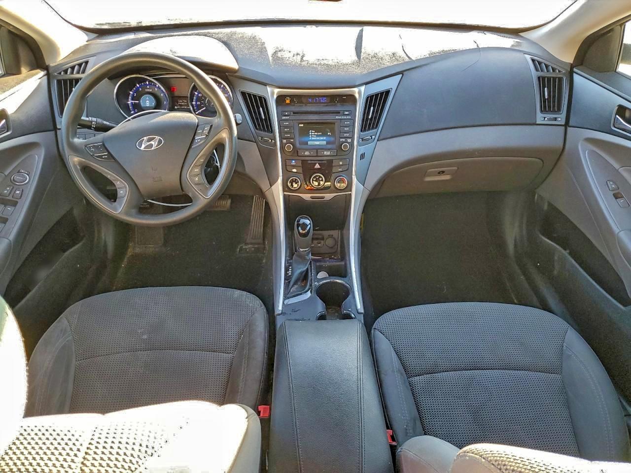 Hyundai SONATA Gls Image 8