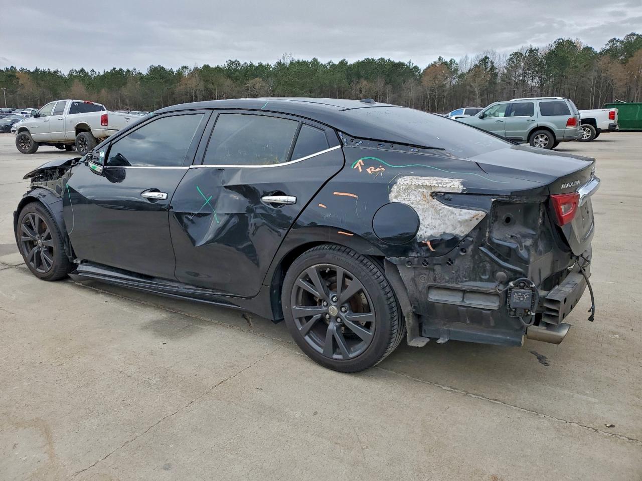 Nissan Maxima 3.5s Image 4