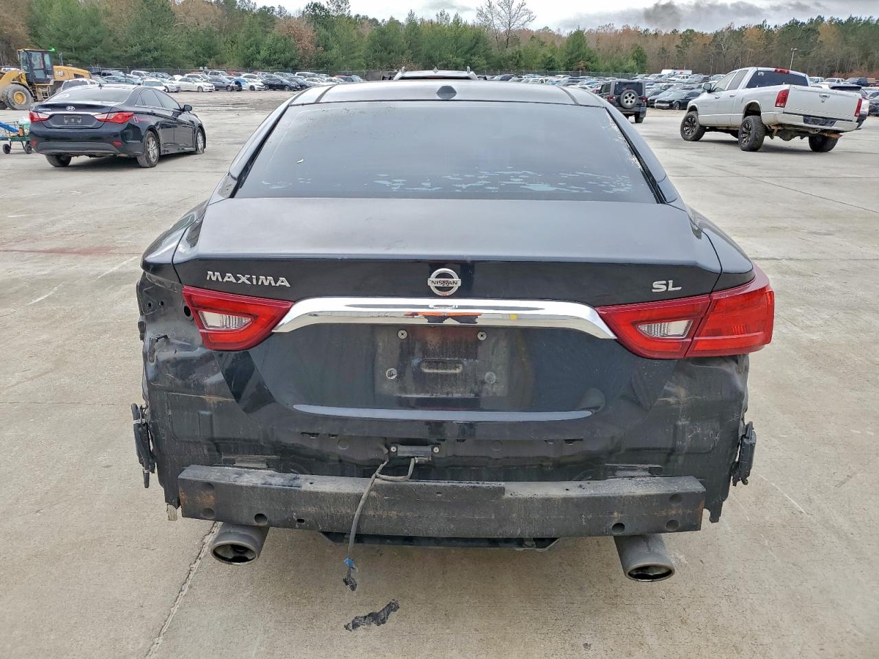 Nissan Maxima 3.5s Image 2