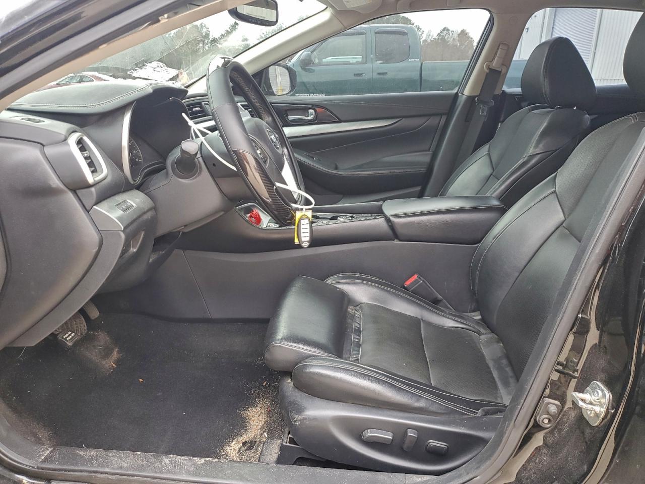 Nissan Maxima 3.5s Image 6