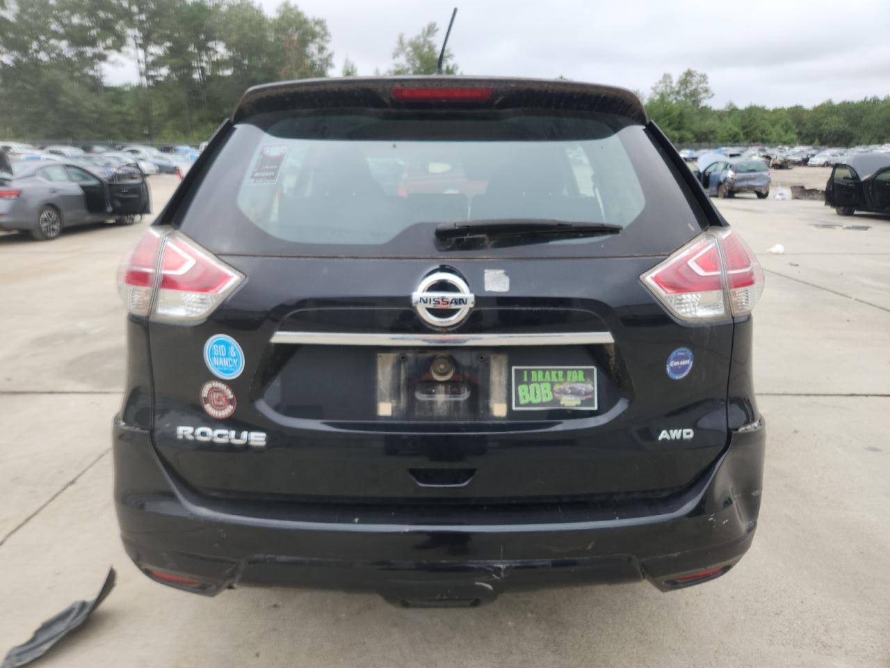 Nissan Rogue S Image 2