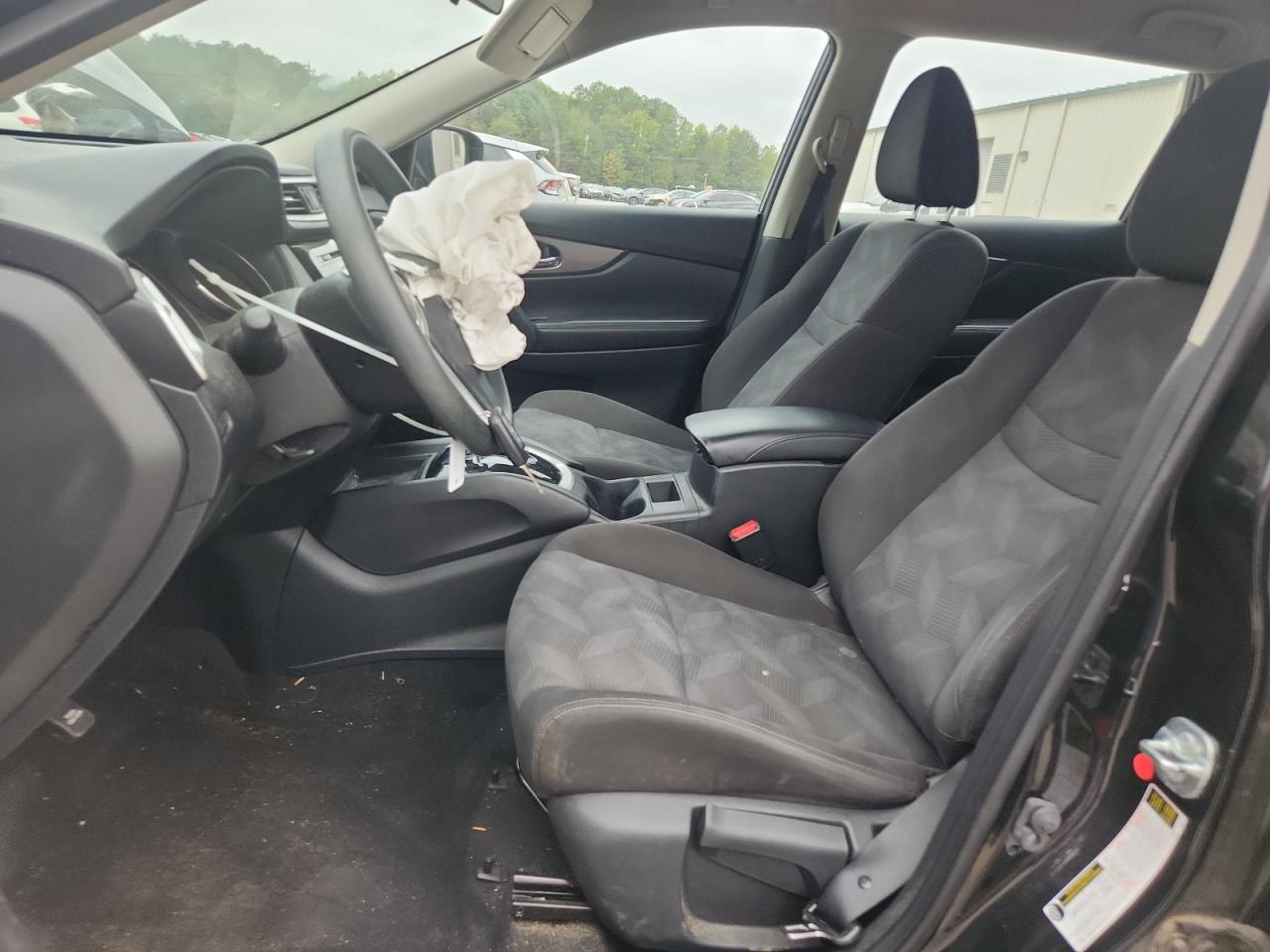 Nissan Rogue S Image 6