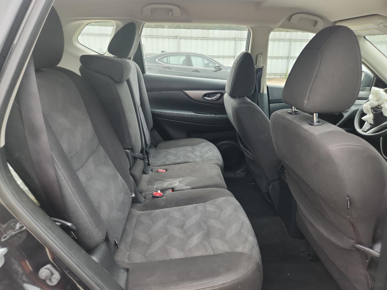 Nissan Rogue S Image 10