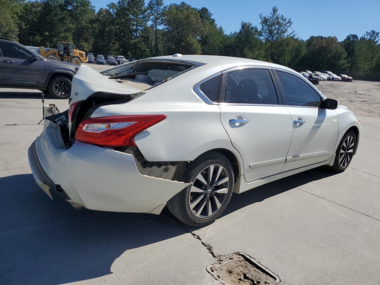 Nissan Altima 2.5 Image 12