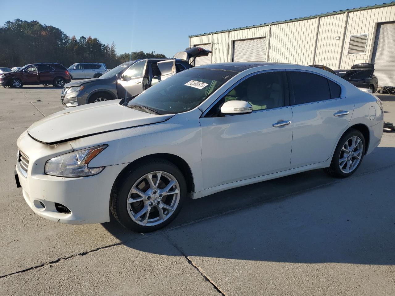 Nissan Maxima S Image 1