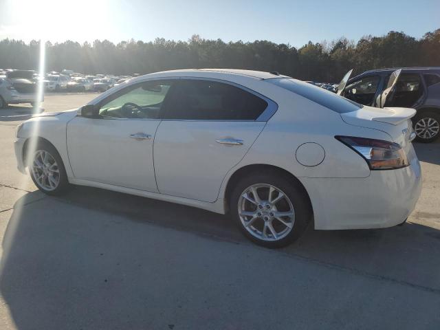 Nissan Maxima S Image 2