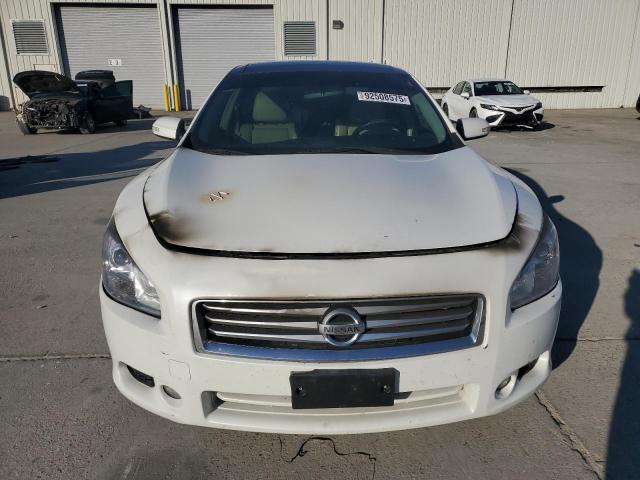 Nissan Maxima S Image 10