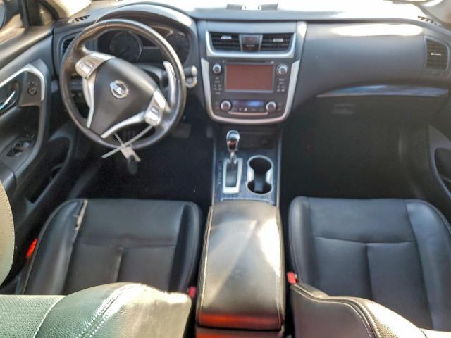 Nissan Altima 3.5sl Image 8