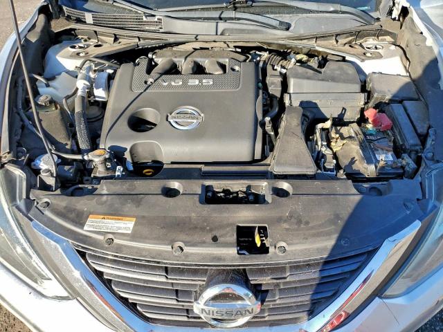 Nissan Altima 3.5sl Image 9