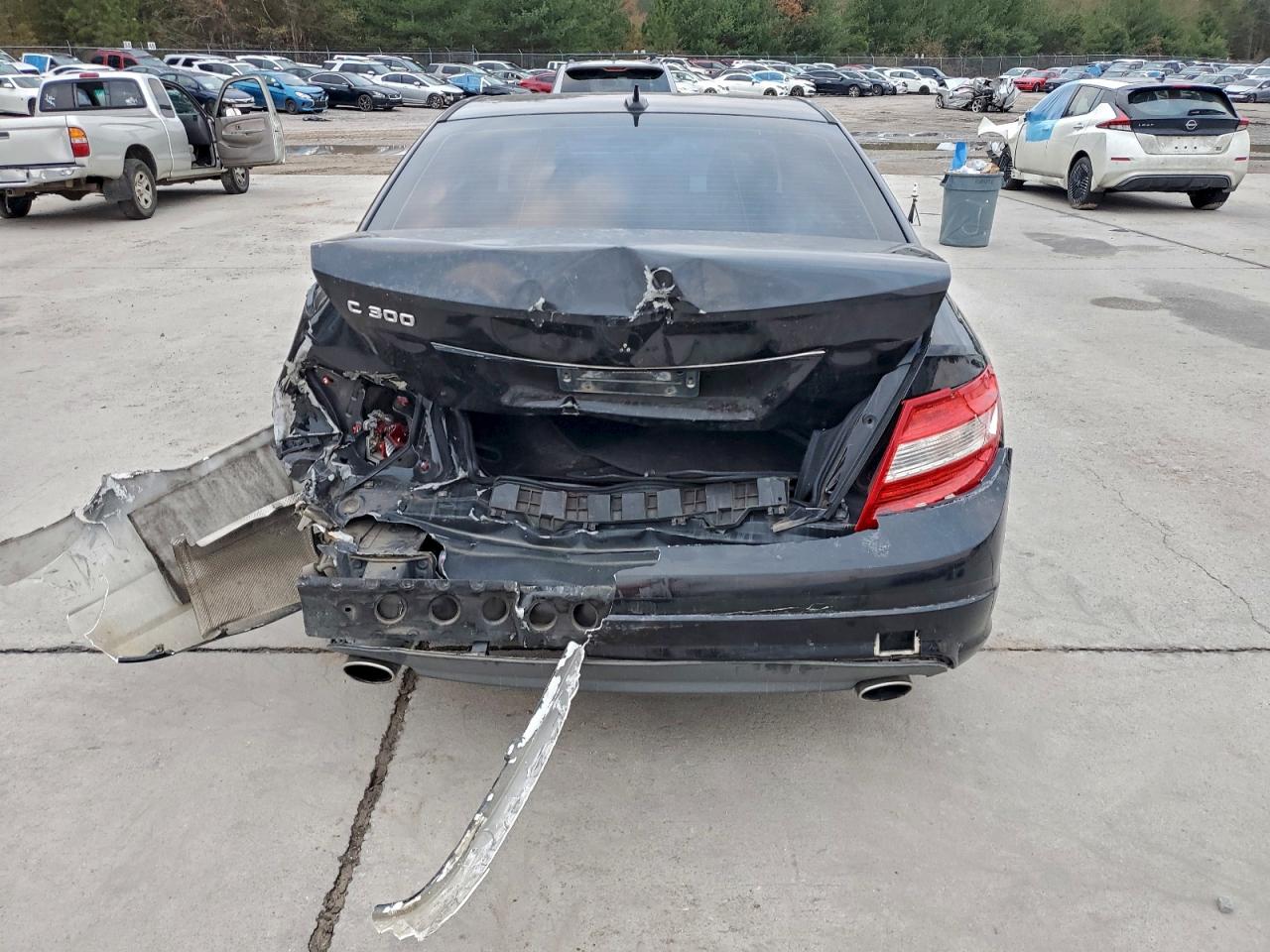 Mercedes-Benz C-Class 300 Image 8