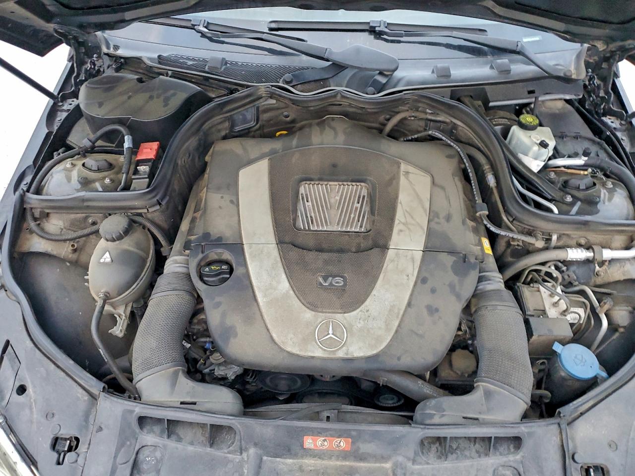 Mercedes-Benz C-Class 300 Image 6