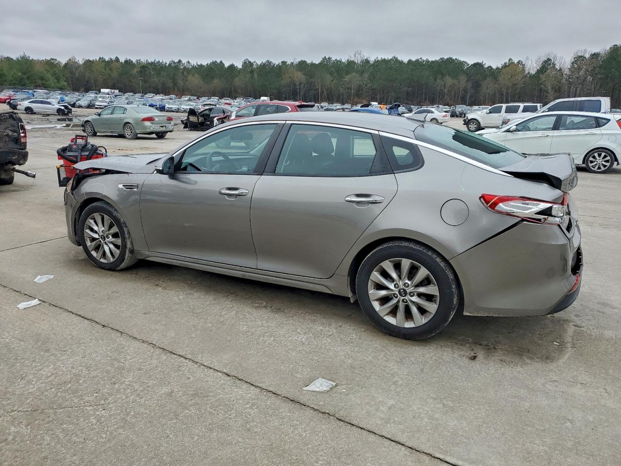 Kia Optima Lx Image 4