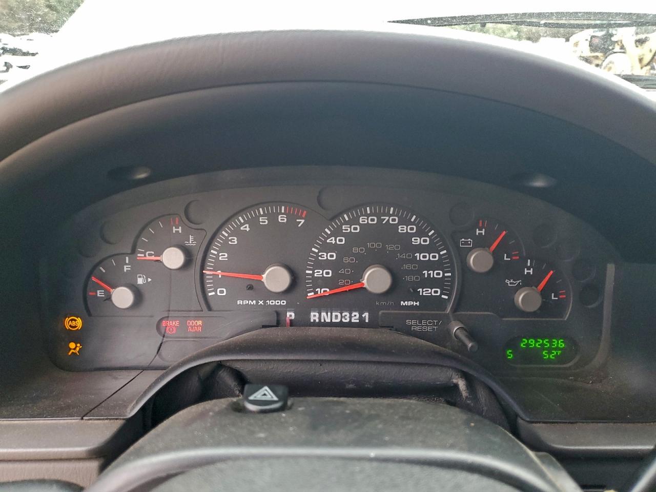 Ford Explorer Xlt Image 6