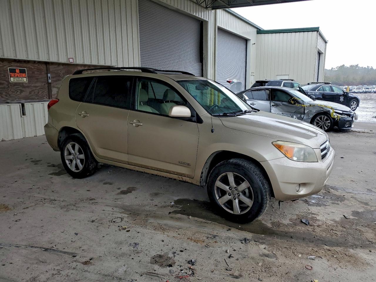 Toyota RAV4 Limited Image 6