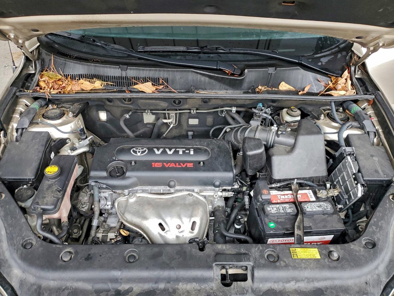 Toyota RAV4 Limited Image 11