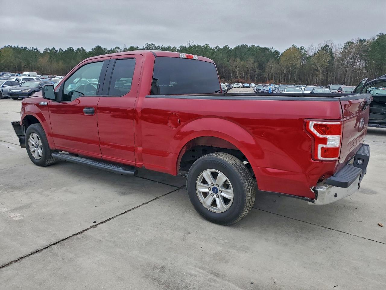 Ford F-150 Super Cab Image 2