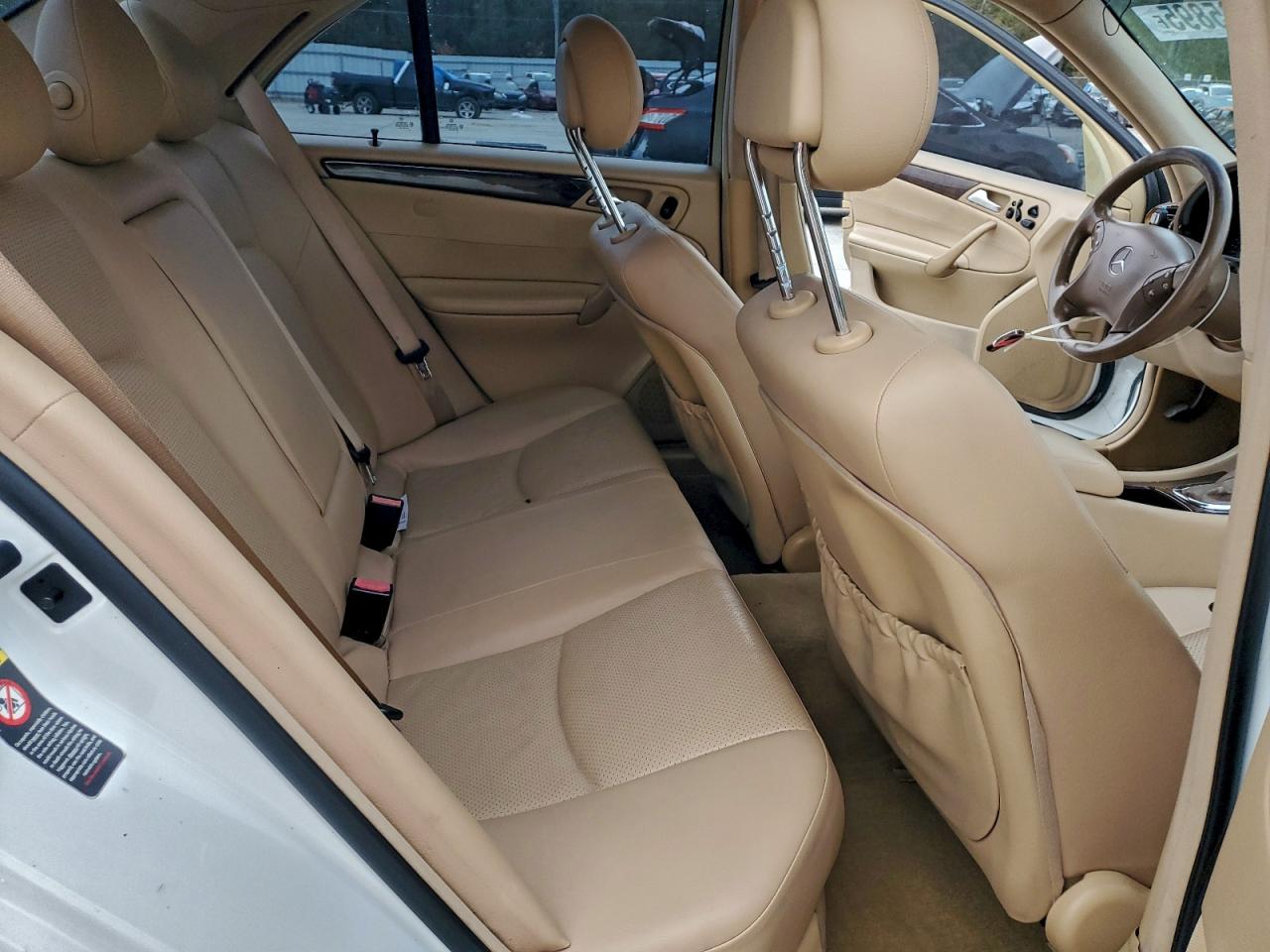 Mercedes-Benz C-Class 240 Image 5