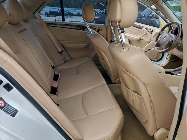 Mercedes-Benz C-Class 240 Image 5
