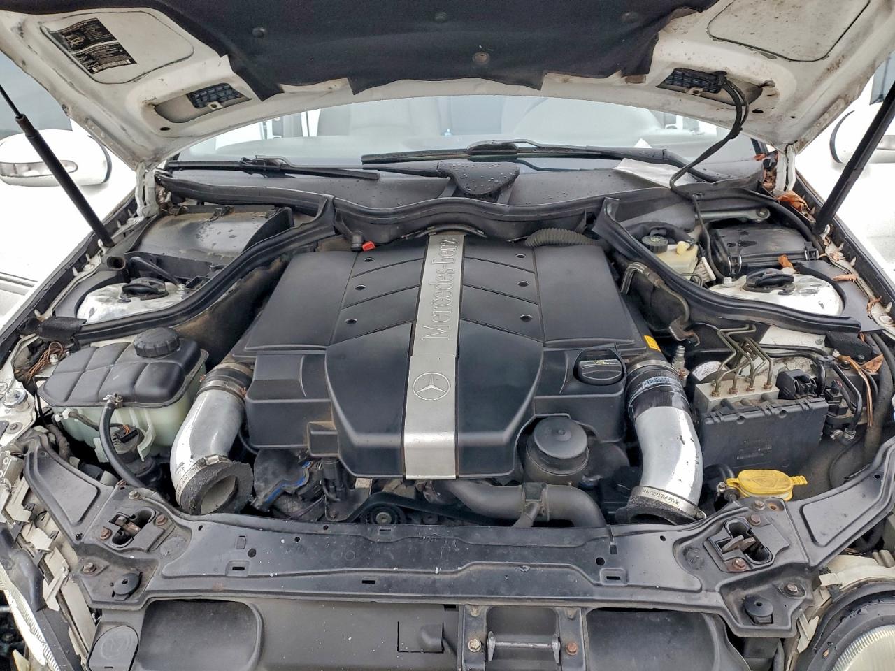 Mercedes-Benz C-Class 240 Image 7