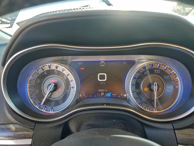 Chrysler 300 Touring Image 7