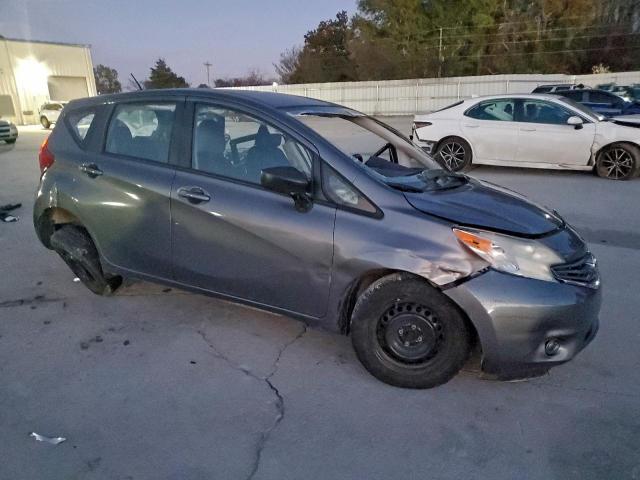 Nissan Versa S Image 6