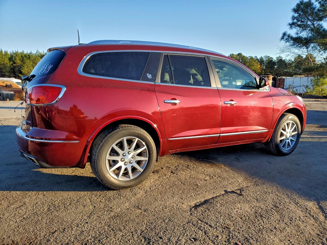 Buick Enclave Image 11