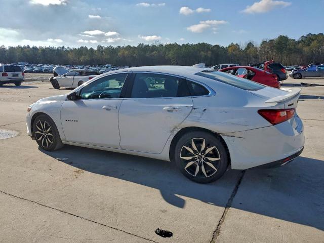 Chevrolet Malibu Rs Image 4