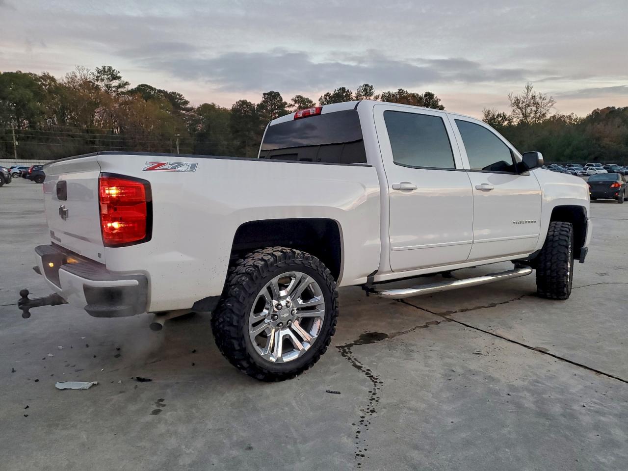 Chevrolet Silverado K1500 Lt Image 10