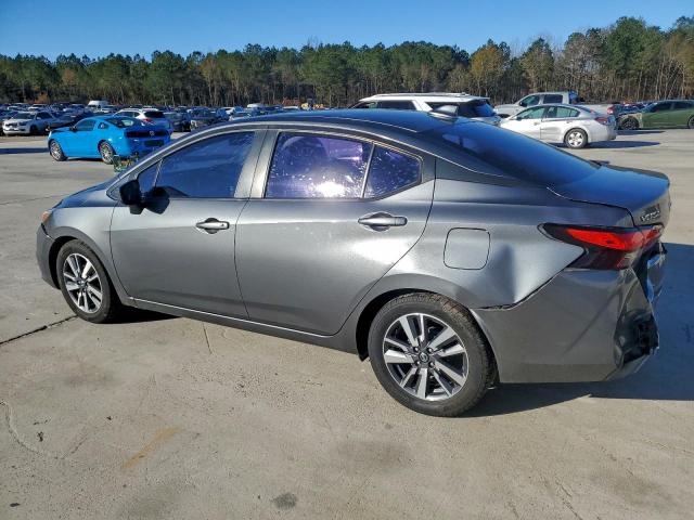 Nissan Versa Sv Image 4