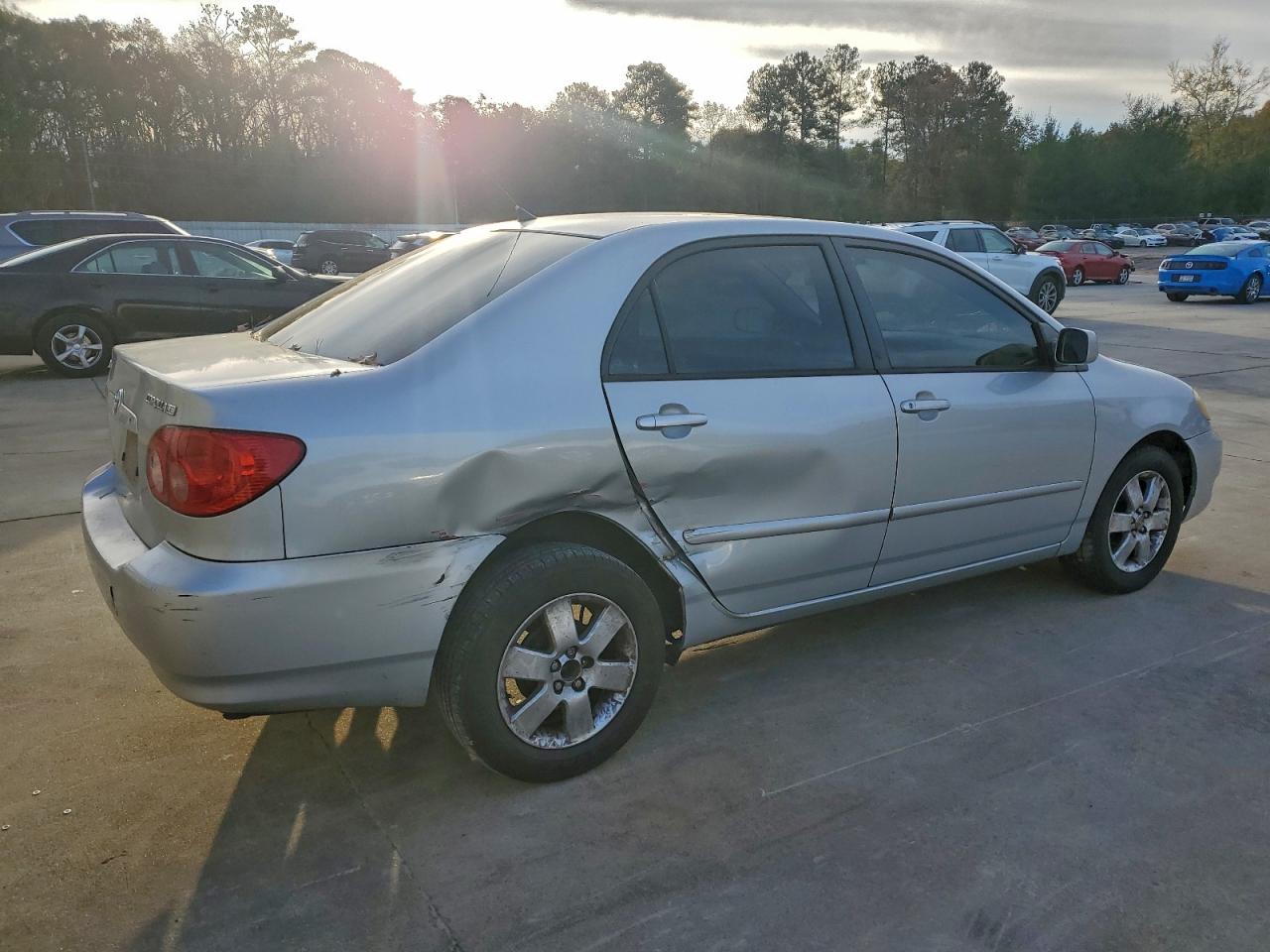 Toyota Corolla Ce Image 4