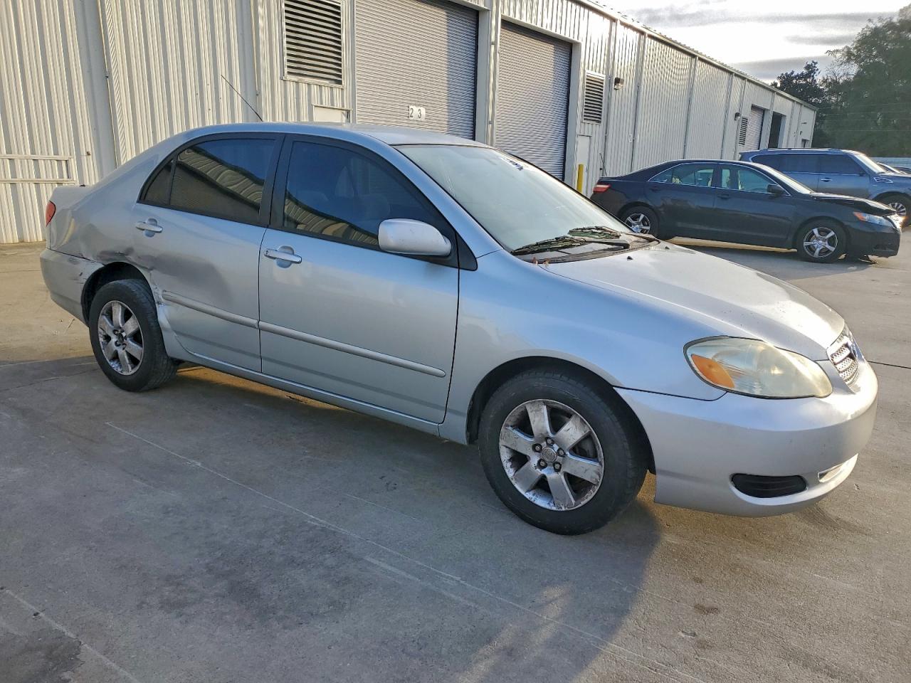 Toyota Corolla Ce Image 6