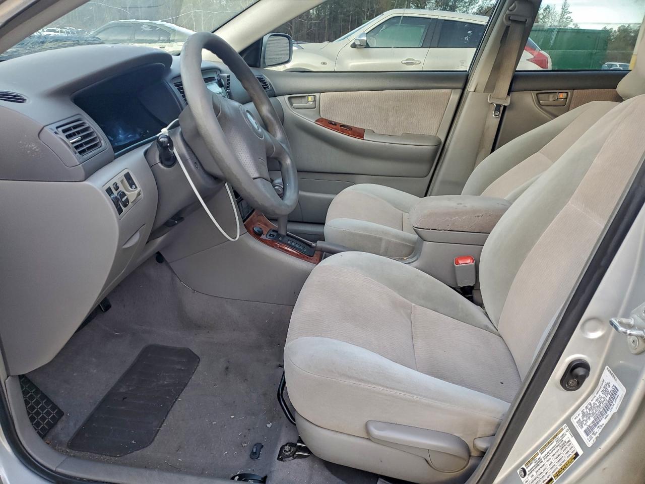 Toyota Corolla Ce Image 2