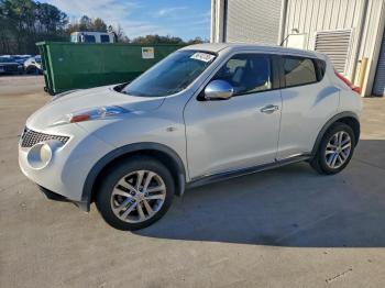  Salvage Nissan JUKE