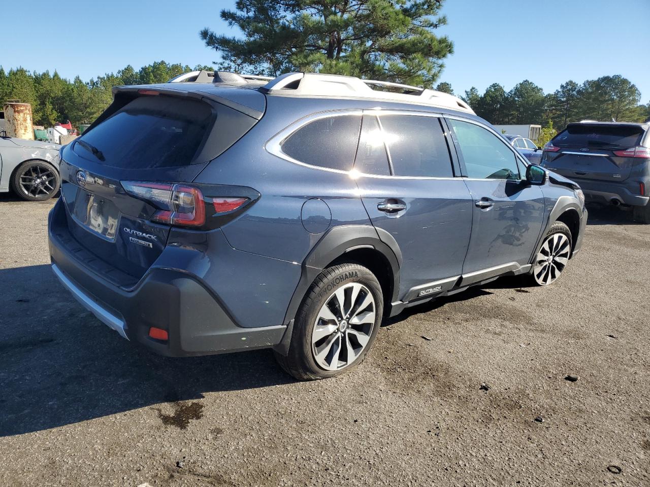 Subaru Outback Touring Image 3