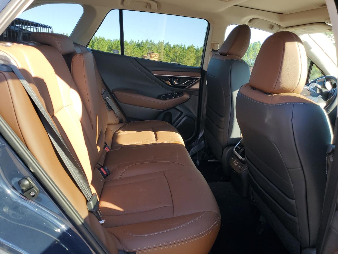 Subaru Outback Touring Image 11