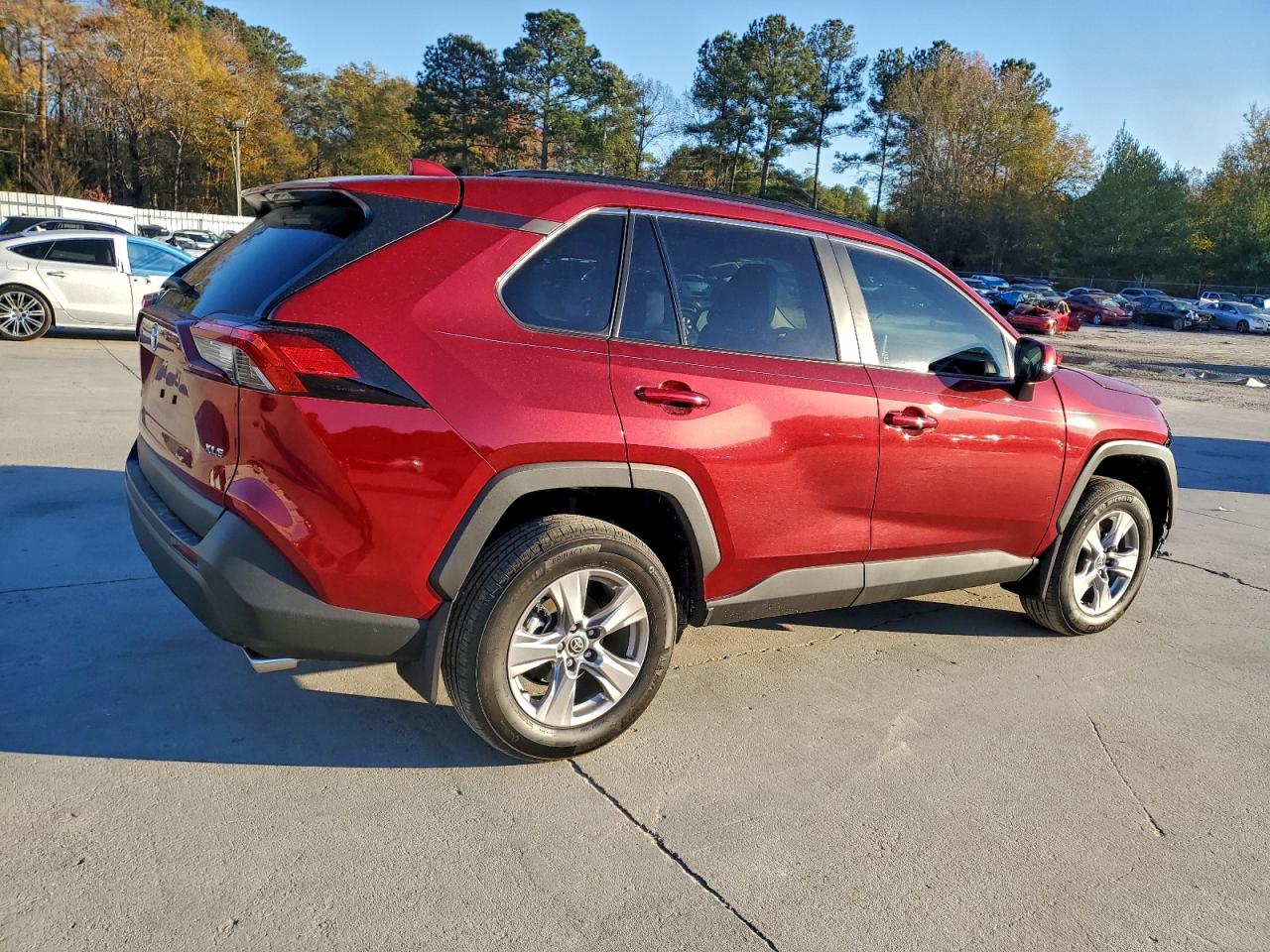 Toyota RAV4 Xle Image 4