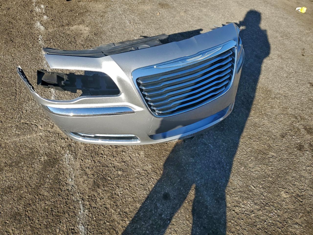 Chrysler 300 Image 6