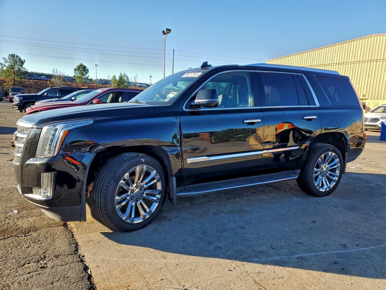 Cadillac Escalade Luxury Image 1