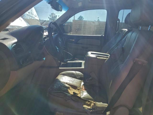 GMC Yukon C1500 Image 3