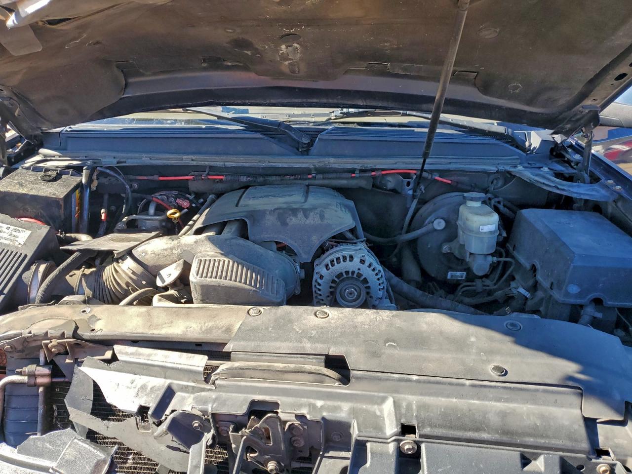 GMC Yukon C1500 Image 9